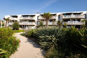 Appartements Le Reve, les pieds dans l'eau, face a l'Ile de Re : photos des chambres