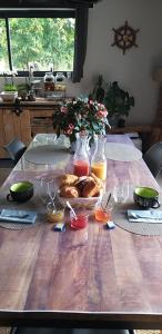 B&B / Chambres d'hotes La resiniere : photos des chambres