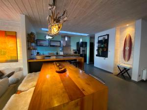 Increíble casa primera línea frente a ola Infiernillo