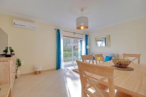 Vilamoura Delight with Pool by Homing