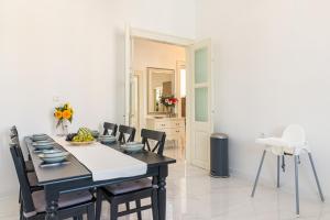 Apartment Augier - City Centre - 100sqm - Free Parking nearby