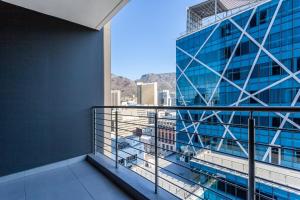 Luxurious 1 Bedroom in 16 on Bree