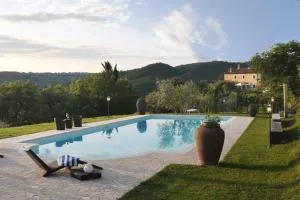 Exclusive Villa Parrano - countryside with pool - 法布罗