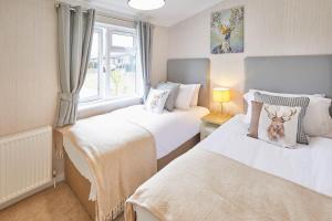 Host & Stay - 28 The Pines