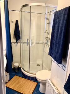 Appartements PORTISSOL T1 RDJ CLIM PARKING PRIVATIF 300m PLAGE : photos des chambres