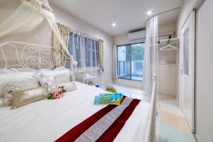 Diamond Moon Palace Takadanobaba,2 stops to Shinjuku