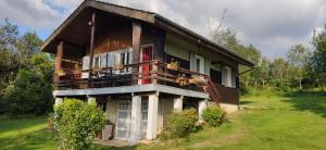 Chambre privée dans chalet au calme