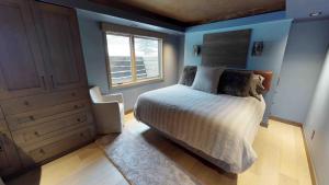 Greenbriar 14 Condominium Condo