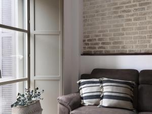 Old City Center Penthouse by Málaga Planners