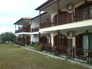 Studios Erotokritos Ammouliani Greece