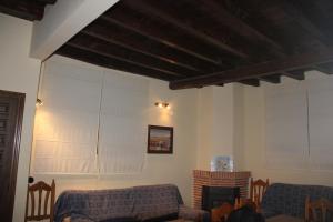 Four-Bedroom House room in Casa Rural la Cancha I