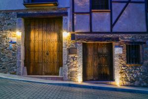 El Charcón Casa con piscina compartida