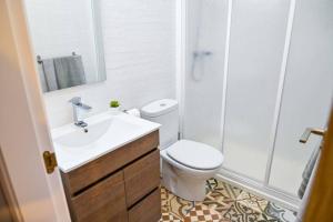A - Apartamento elegante con piscina compartida