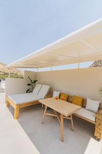 ROOF GARDEN SUITE
