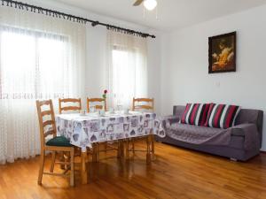 Apartment Vera MLK325
