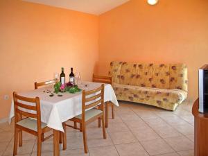 Apartment Valentina-1 by Interhome