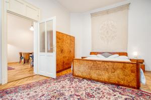 At the Three Princes