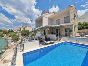 Holiday Home Villa Antonija by Interhome 