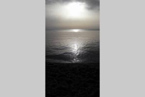 Beach house with garden in Fourka