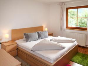 Apartment Appart Vroni by Interhome