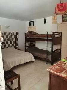 Grand studio 50M2 Vallée Heureuse