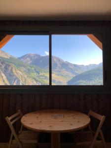 Appartements Aux pieds des pistes du Seignus calme et charmant : photos des chambres