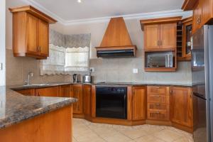 Comp Beach Road 21 - Family Only - Back Up Generator