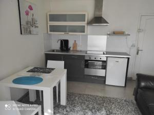 Appartements Logis du Guelmeur: Appart cosy 1 chambre a St Marc - 37m2 : photos des chambres