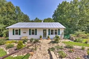 Charming Cottage Less Than 10 Mi to Wineries and Skiing! - Beech Grove