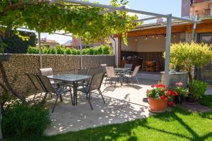 Guest House 7