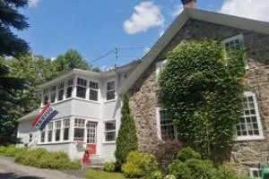 L'Alcôve des Céramistes - Waterloo