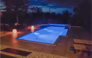 Lovely Home In Montreuil Bellay