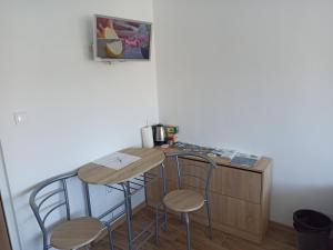 Top Center Nice View Studio