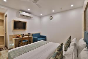 7 Orbit Hotel, Surat