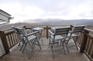 The Crest 200C condo