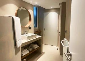 Hotels Hotel de la Plage - Saint Jean de Luz : Chambre Double Prestige - Vue sur Mer - Rez-de-Chaussée