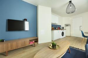 Apartment Parc des Expositions by Studio prestige