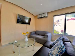 Apartamento cálido y moderno en la entrada de la zona hotelera