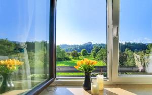 Deerwood Villa-Modern cozy 2br apartment with castle view 