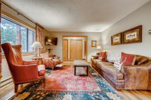 Casa de Montagne Home: High-End Log Home, Downtown Frisco