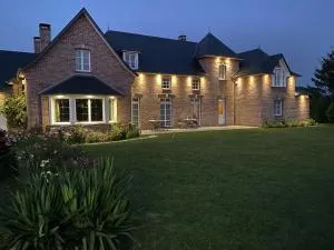 LA CHARMERAIE - Arrest