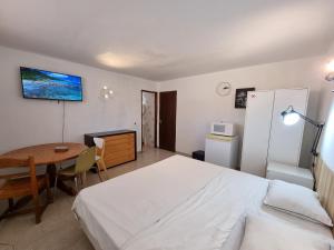 AAA APARTAMENTS T0 Piscina Marina