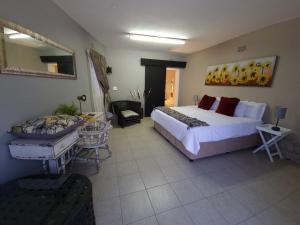 Kaleaba Bachelor Unit