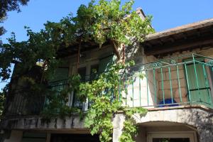 Appartements Le mas de Lucien entre Arles, Nimes, Avignon. : photos des chambres