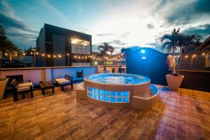 Tik by Bernalo Hotels