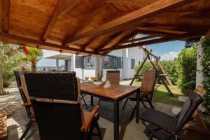 MALO Ferienvilla Privlaka, Pool, Boje, WI-FI, Wallbox