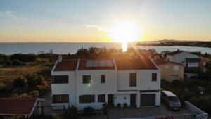 MALO Ferienvilla Privlaka, Pool, Boje, WI-FI, Wallbox