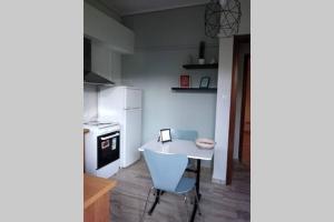 "Amelie" - Kalamata Centre Family Apartment