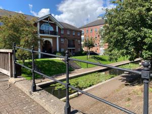 CF10 House - Cardiff City Centre