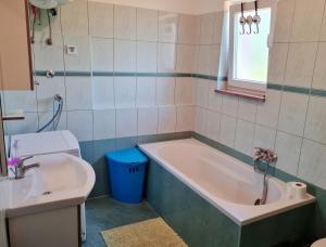 Apartment Nora near the beach